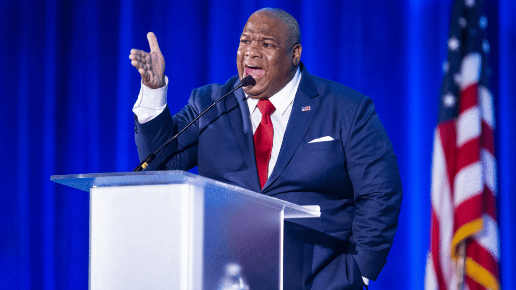 США не відступлять у підтримці права України на самозахист – духовний наставник Трампа