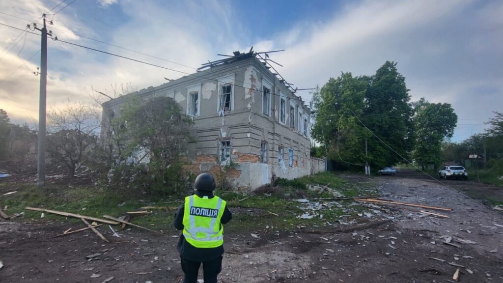 Горіли ринок та держустанова: наслідки обстрілу Білопілля дронами