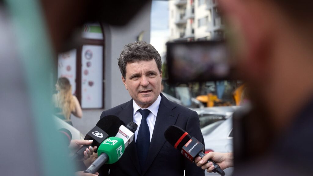 Нікушор Дан офіційно склав присягу та став президентом Румунії