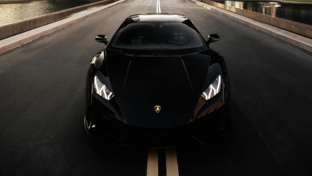 Чи потрібно вмикати фари вдень в місті і коли це обов’язково