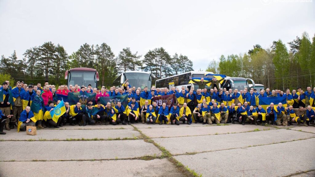 Чи можливе звільнення з військової служби після полону та за яких умов: пояснення