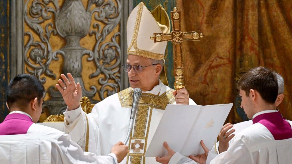 Золотий перстень і титул Pastor Pastorum: який вигляд має новий портрет Папи Лева XIV