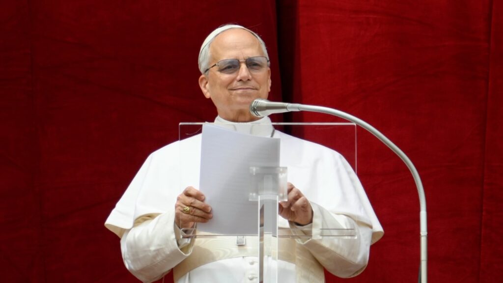 Папа Лев XIV закликав до справедливого і тривалого миру в Україні