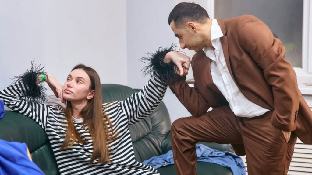 Думала, що фотосесія: учасник гурту Курган & Agregat романтично освідчився коханій