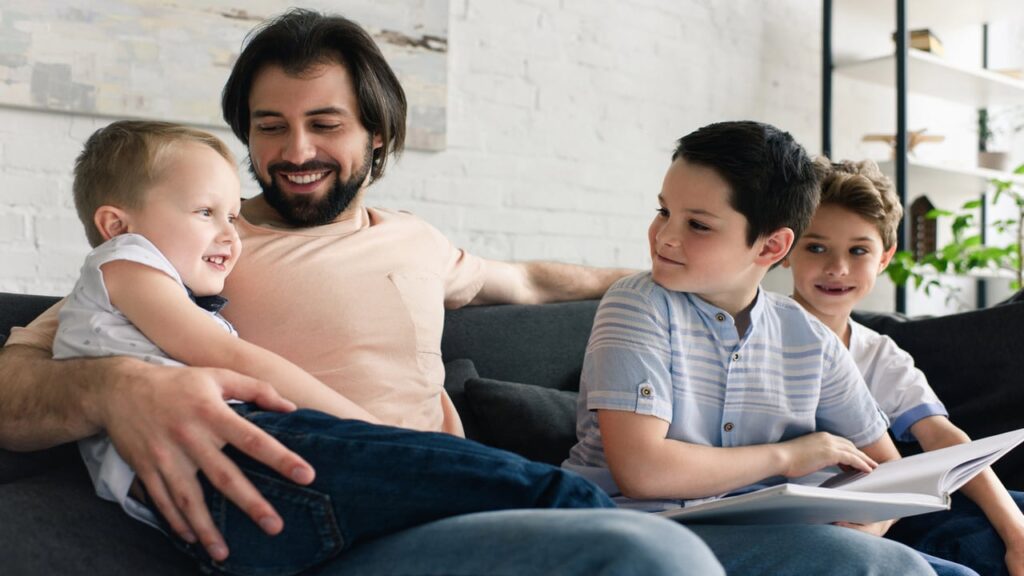 Виплата 4500 грн українцям: хто може отримати соціальну допомогу та як подати заявку Виплата 4500 грн українцям: хто може отримати соціальну допомогу та як подати заявку