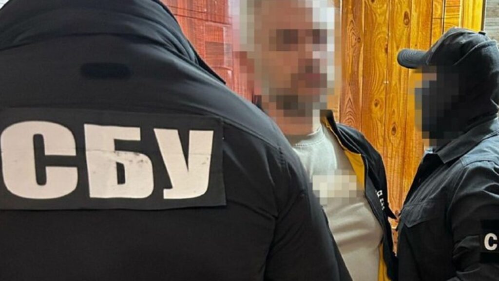 Допомагав ворогу прориватися до Дніпропетровщини: СБУ викрила агента ФСБ