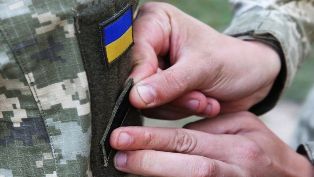 Військові шеврони ЗСУ: основні види та значення Військові шеврони ЗСУ: основні види та значення