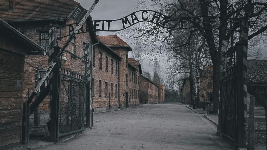 Корпорації ФРН вперше визнали свою роль у приході нацистів до влади у 1933 році