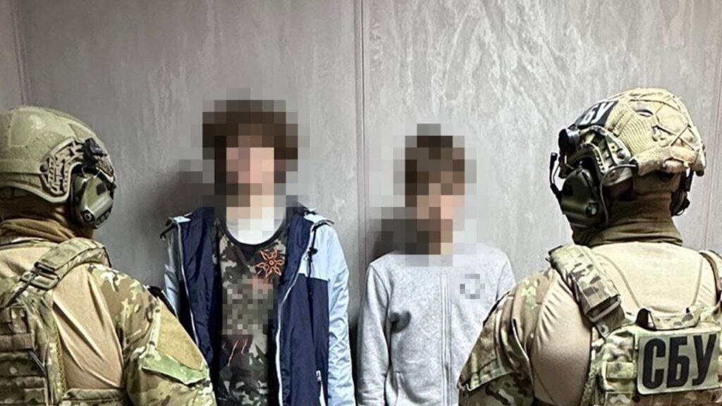 Двоє юнаків із Рівного намагалися підірвати наряд поліції – СБУ Двоє юнаків із Рівного намагалися підірвати наряд поліції – СБУ