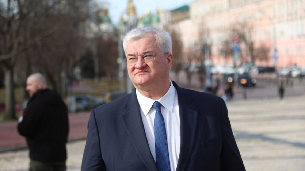 Українська оборонка здатна закривати близько 40% потреб ЗСУ у зброї – Сибіга