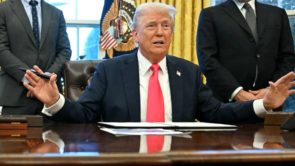 Трамп допустив свою присутність у Стамбулі під час можливих переговорів України та РФ Трамп допустив свою присутність у Стамбулі під час можливих переговорів України та РФ