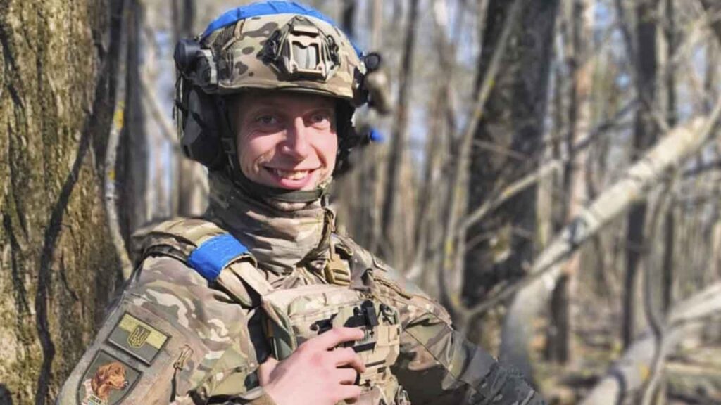 Під час виконання бойового завдання: на війні загинув медійник Василь Довбуш