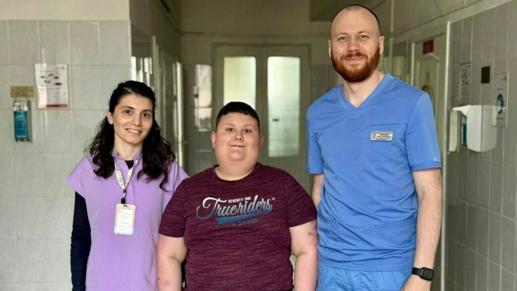 91 порушення дихання за годину сну: у Києві стабілізували стан дитини з рідкісним синдромом