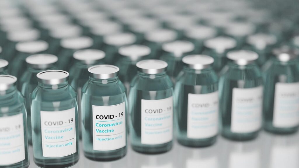 У США більше не рекомендуватимуть щеплення проти Covid-19 дітям і вагітним У США більше не рекомендуватимуть щеплення проти Covid-19 дітям і вагітним