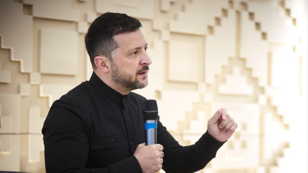 Зеленський запровадив санкції РНБО проти сина Богуслаєва та екснардепа Мосійчука