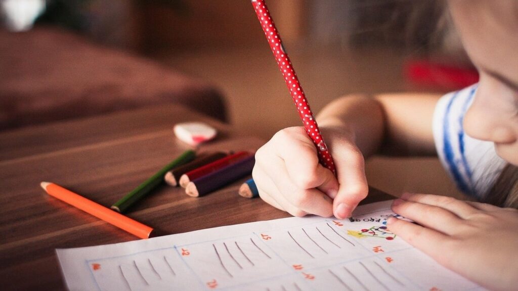 Збільшена відпустка для працівників дитсадків: кому надається та скільки триватиме