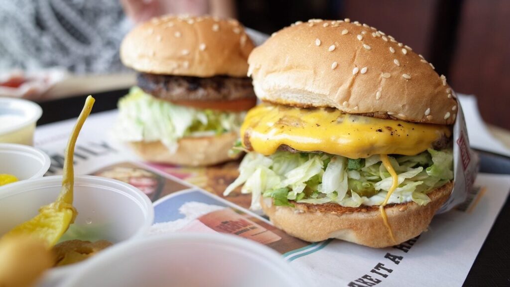 Щоб схуднути до літа, потрібно відмовитися всього від 11 продуктів – дієтолог