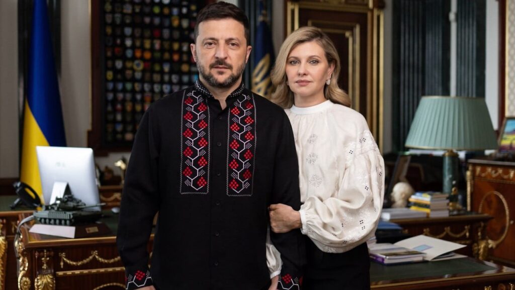 У кожному візерунку – сила поколінь : Зеленський привітав українців з Днем вишиванки