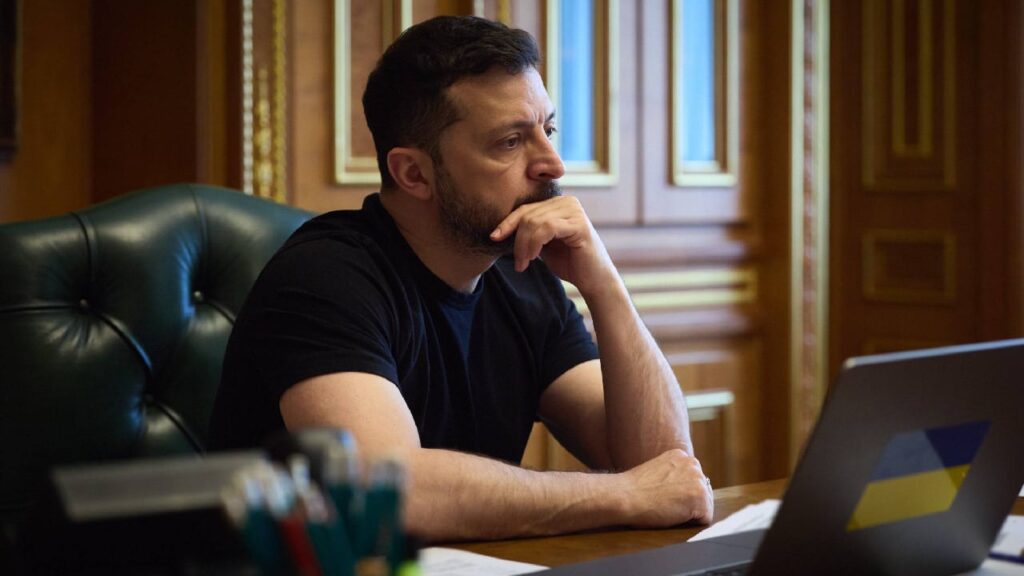 РФ прагне просунутися на 10 км углиб України: Зеленський про наступ на Сумщину