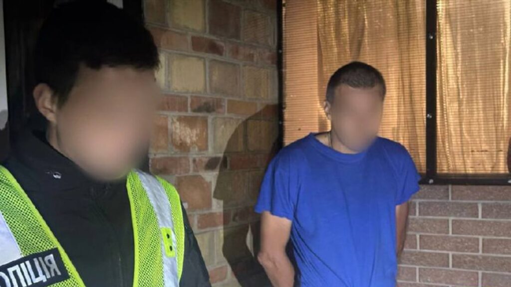 Затримано чоловіка, який намагався викрасти шестирічну дівчинку на Київщині Затримано чоловіка, який намагався викрасти шестирічну дівчинку на Київщині