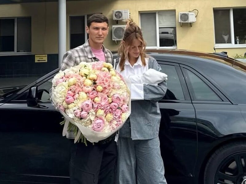 Нікітюк, яка таємно стала матір'ю, прокоментувала чутки про сурогатну матір для свого первістка Нікітюк, яка таємно стала матір'ю, прокоментувала чутки про сурогатну матір для свого первістка