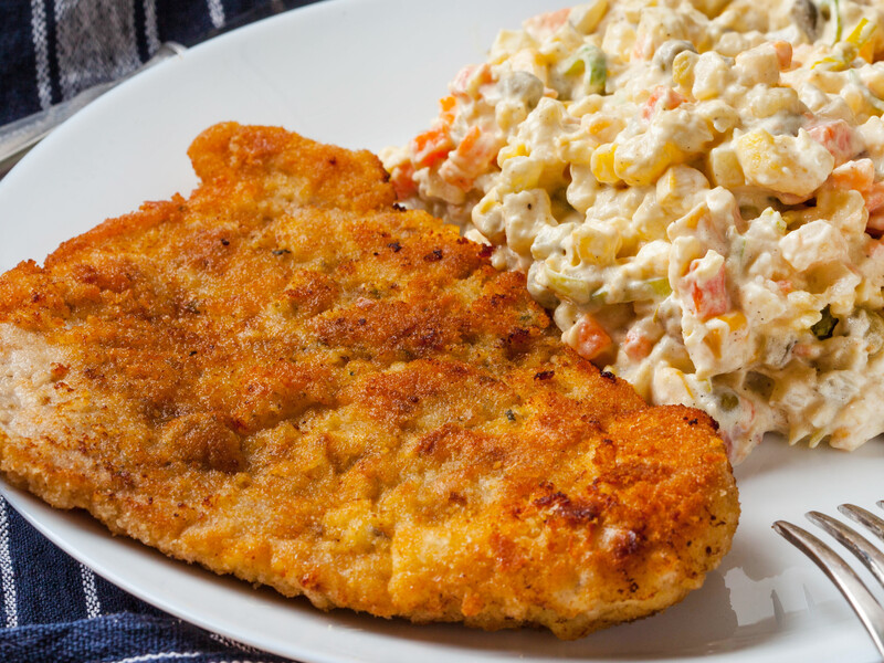 Завдяки цьому кляру відбивні залишаться соковитими і дуже смачними. Простий і миттєвий рецепт