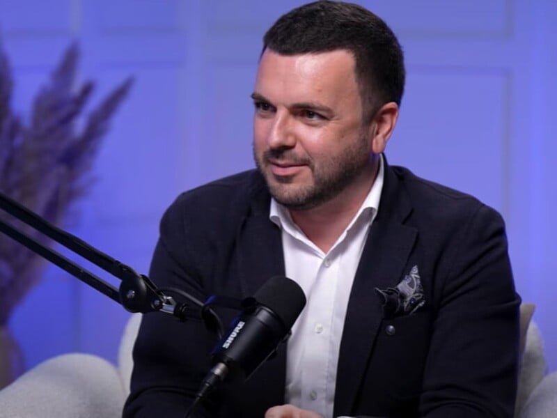 Решетнік виправдав зашквари Цимбалюка, який відпочивав з Алхім під російськомовні пісні Решетнік виправдав зашквари Цимбалюка, який відпочивав з Алхім під російськомовні пісні