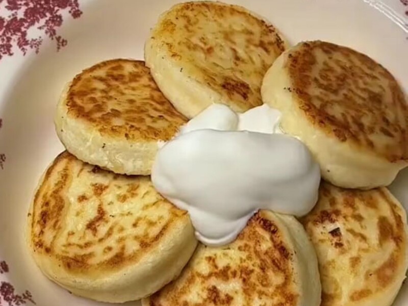 Скористайтеся цими пропорціями – і сирники вийдуть ідеальними. Перевірений рецепт