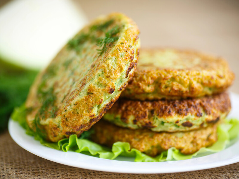 "Запишіть цей рецепт до улюблених". Соковиті котлети з кабачків і курячого фаршу