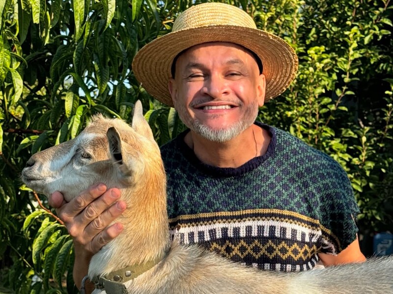 Хіменес-Браво зняв відеорецепт без одягу. У мережі відреагували