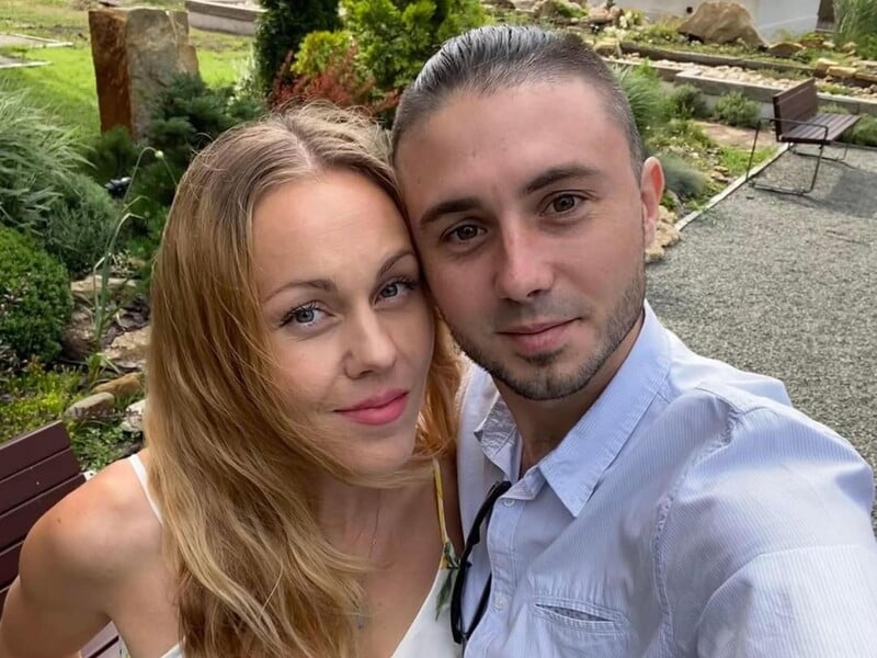 "Купив за перші бойові". Тополя показав єдине, що в нього вціліло після прильоту російської ракети "Купив за перші бойові". Тополя показав єдине, що в нього вціліло після прильоту російської ракети