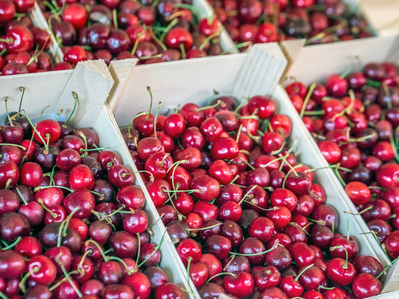 Ціна на черешні в липні знову впаде. Скільки зараз коштує 1 кг ягід