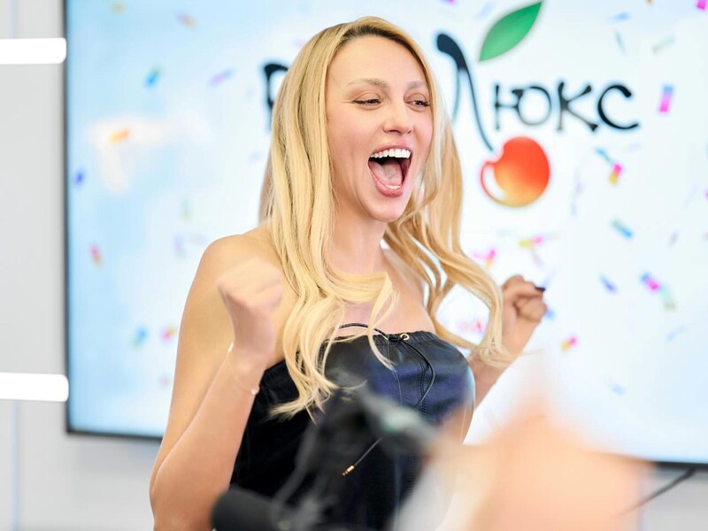 "Моя Аліса з нетерпінням чекає". 46-річна Полякова повідомила про поповнення у своїй сім'ї "Моя Аліса з нетерпінням чекає". 46-річна Полякова повідомила про поповнення у своїй сім'ї