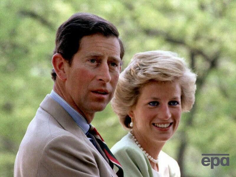 "Жахливо самотньо". Оприлюднено шокуючий лист принцеси Діани, написаний на третій день після весілля "Жахливо самотньо". Оприлюднено шокуючий лист принцеси Діани, написаний на третій день після весілля