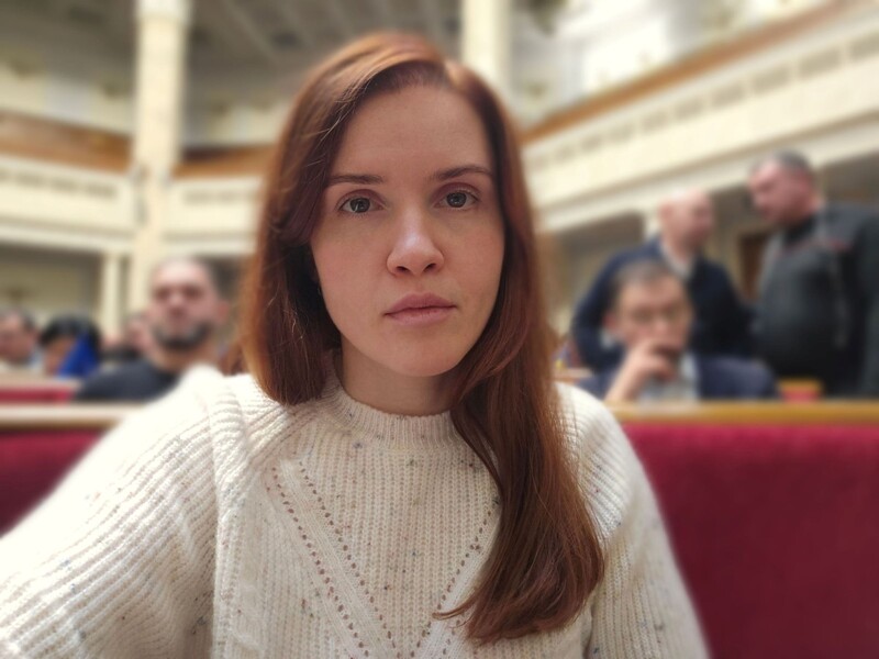 Українці збирають Безуглій на психіатра. Нардепка вже відреагувала, а Осадча задонатила серед перших