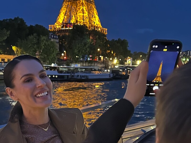 Єфросиніна пояснила, що робила в Парижі