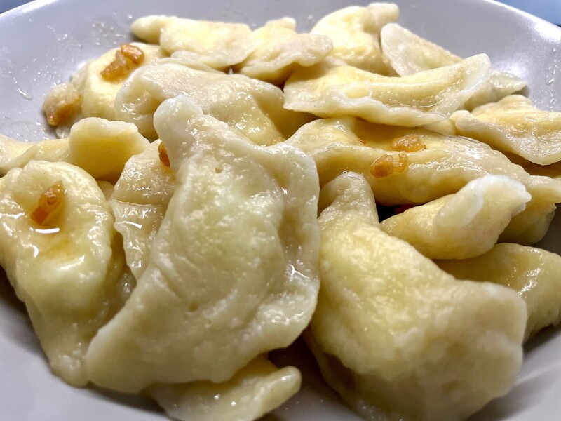 Просто змішайте ці продукти – і ліниві вареники швидко вийдуть смачними. Найкращий рецепт