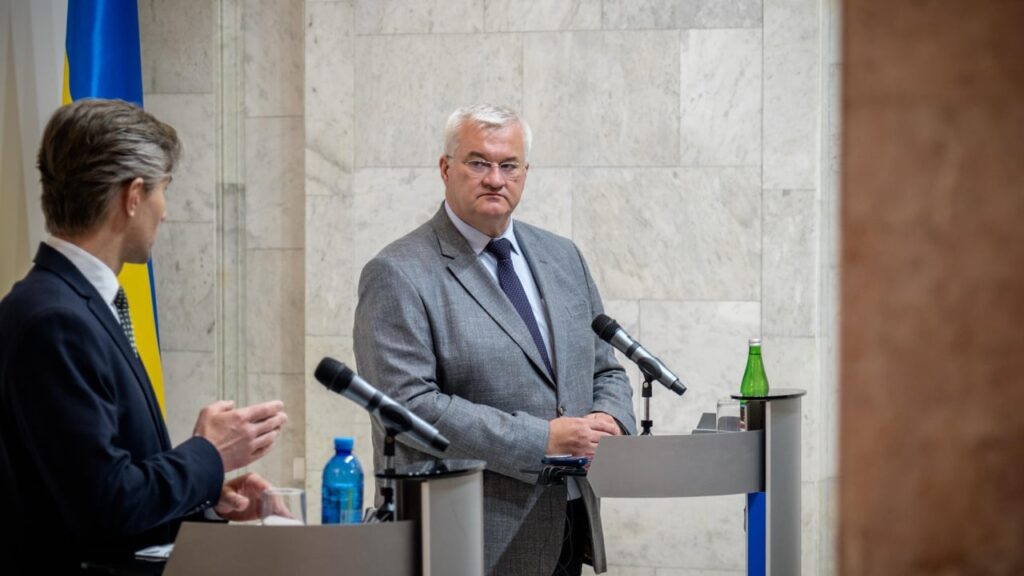 Україна знищуватиме засоби терору, поки РФ атакує мирних жителів – Сибіга