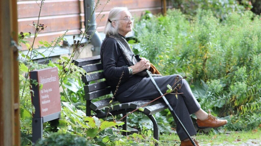 Хвороба Альцгеймера уражає не лише мозок, а й увесь організм – учені