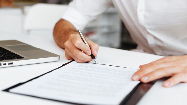 Податки для ФОП 2025: кому та скільки платити