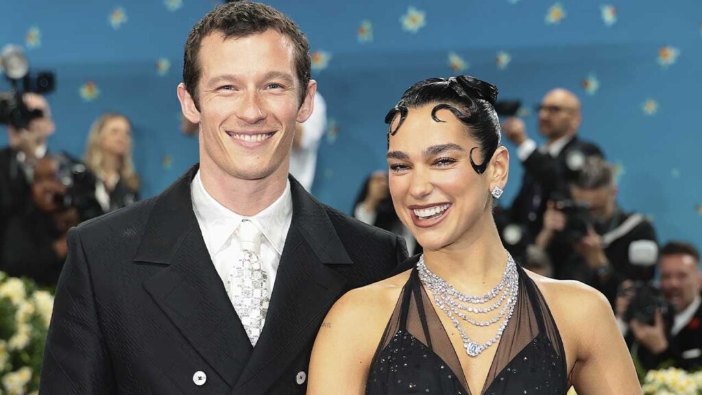 Особливе відчуття: Дуа Ліпа підтвердила заручини з Каллумом Тернером Особливе відчуття: Дуа Ліпа підтвердила заручини з Каллумом Тернером