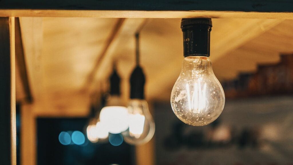 У Миколаєві – аварійні відключення світла: що говорять в ОВА