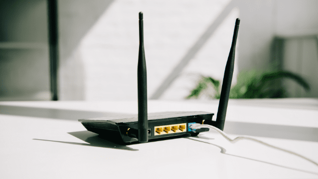 Чи потрібно відключати Wi-Fi роутер на ніч: корисні поради