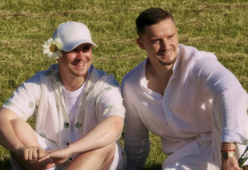 Учасники дуету MiF вирішили зробити конкуренцію «Червоній руті», записавши пісню про квітку