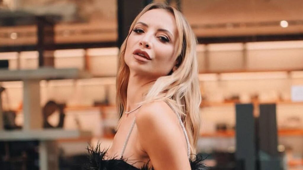 Встановила собі дедлайн: Ірина Сопонару зізналась, чи планує стати мамою Встановила собі дедлайн: Ірина Сопонару зізналась, чи планує стати мамою