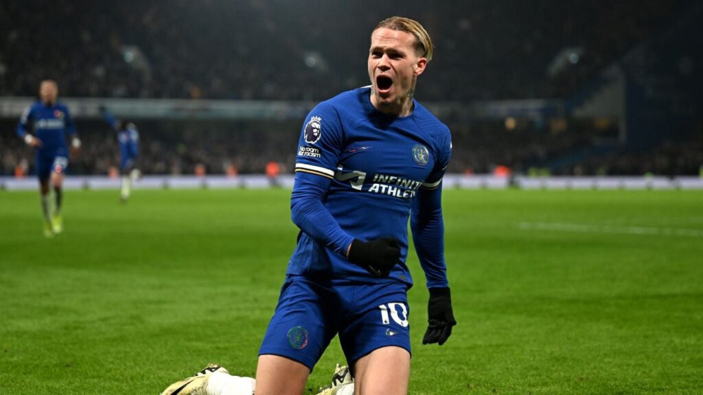 Мудрик втратив свій ігровий номер у Челсі: хто гратиме під десяткою