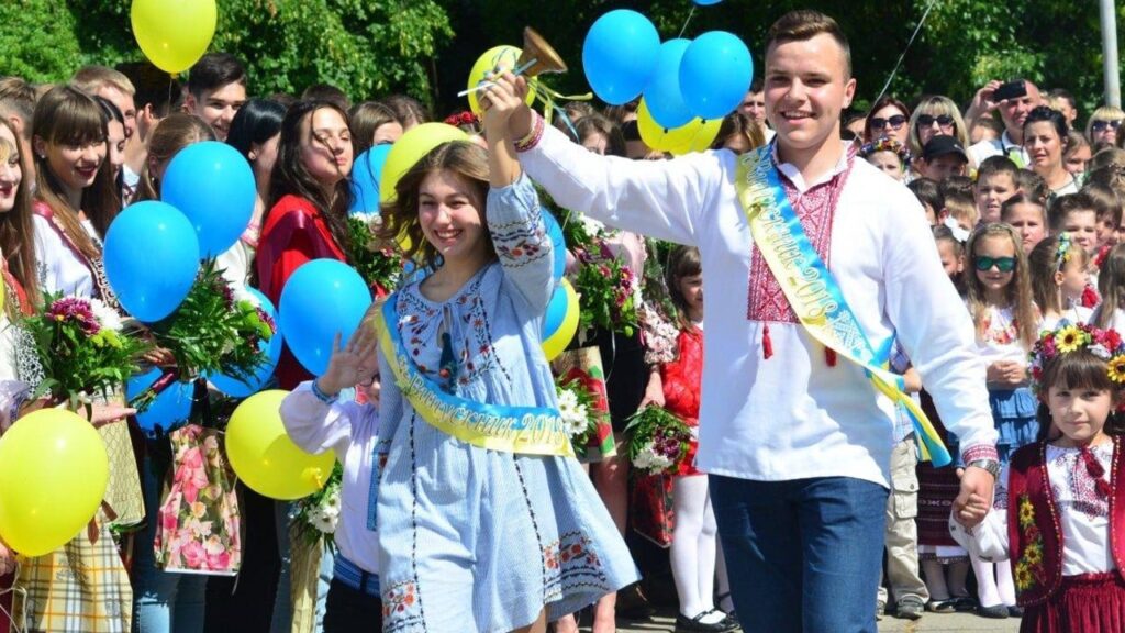 Меншає на 20-30 тис. щороку: Міносвіти про кількість випускників українських шкіл Меншає на 20-30 тис. щороку: Міносвіти про кількість випускників українських шкіл