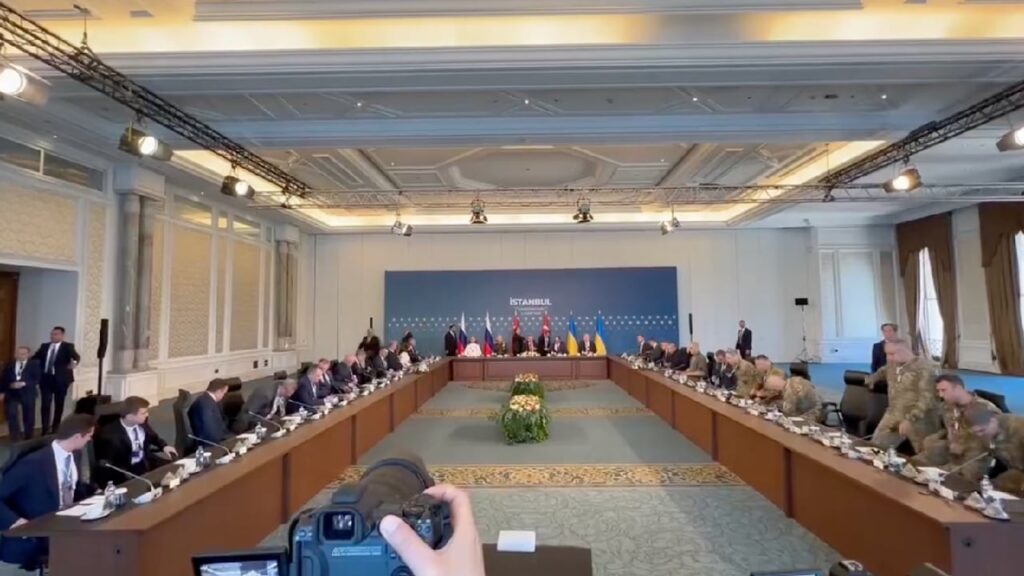 Україна та Росія розпочали переговори у Стамбулі: що відомо