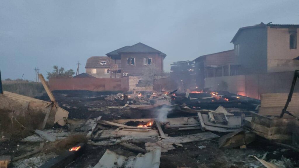 РФ ударила дронами по Одещині: пошкоджені будинки та база відпочинку