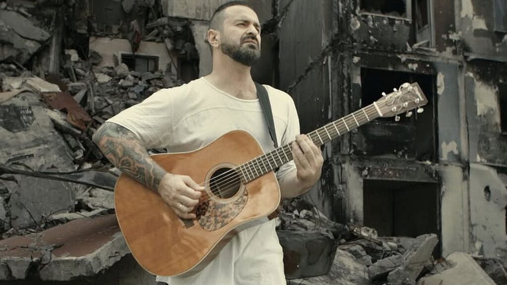 Помер Гриша Чайка – учасник концертної команди гурту Океан Ельзи Помер Гриша Чайка – учасник концертної команди гурту Океан Ельзи